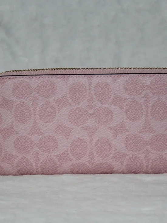 NWT Coach Powder Pink Long Zip Wallet in Signature Canvas & Leather - Picture 2 of 4